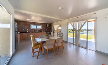 CASA 4 AMBIENTES EN VENTA SAN SEBASTIAN