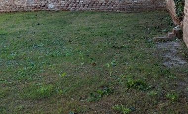 Alquiler casa amplia en Esperanza- Barrio Este