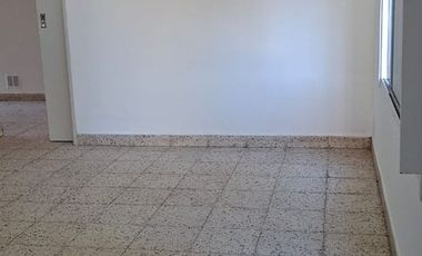 Alquiler casa amplia en Esperanza- Barrio Este