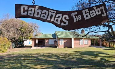 VENTA DE 2 CABAÑAS AMOBLADAS CON PILETA EN CAYASTA
