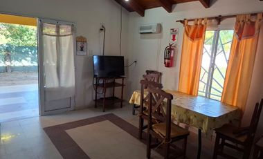 VENTA DE 2 CABAÑAS AMOBLADAS CON PILETA EN CAYASTA