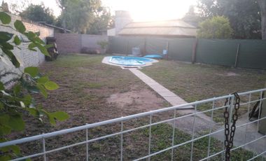 Casa de 2 dormitorios en Cayasta, con pileta
