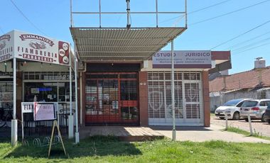 VENTA LOCAL AL FRENTE+ LOCAL LATERAL V. TESEI