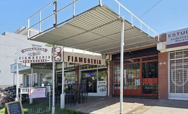VENTA LOCAL AL FRENTE+ LOCAL LATERAL V. TESEI