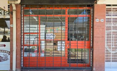 VENTA LOCAL AL FRENTE+ LOCAL LATERAL V. TESEI