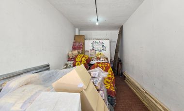 VENTA LOCAL AL FRENTE+ LOCAL LATERAL V. TESEI