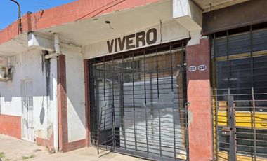 VENTA LOCAL AL FRENTE+ LOCAL LATERAL V. TESEI