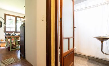 CASA EN VENTA CITY BELL 4 DORMITORIOS PILETA