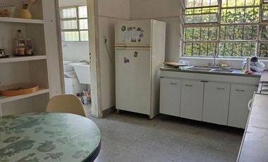 VENTA CASA 5 AMBIENTES BELLA VISTA
