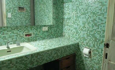 VENTA CASA 5 AMBIENTES BELLA VISTA