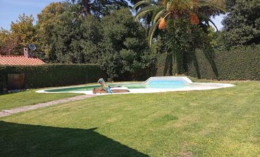VENTA CASA 5 AMBIENTES BELLA VISTA