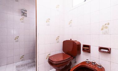 HERMOSA CASA 5 AMBIENTES lote 13,50 x 56 mts