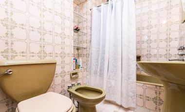 HERMOSA CASA 5 AMBIENTES lote 13,50 x 56 mts