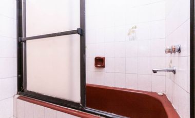 HERMOSA CASA 5 AMBIENTES lote 13,50 x 56 mts