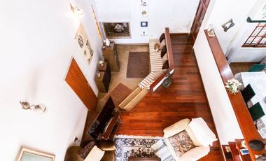 HERMOSA CASA 5 AMBIENTES lote 13,50 x 56 mts