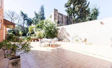 HERMOSA CASA 5 AMBIENTES lote 13,50 x 56 mts