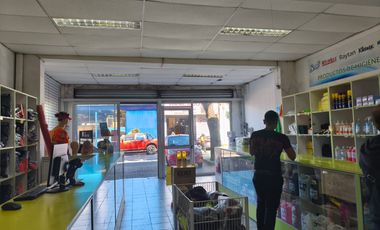 OPORTUNIDAD EN IMPORTANTE ZONA COMERCIAL