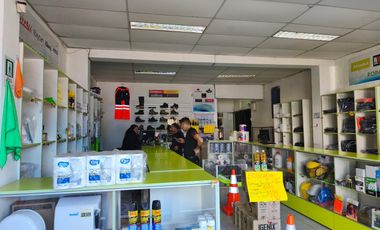 OPORTUNIDAD EN IMPORTANTE ZONA COMERCIAL