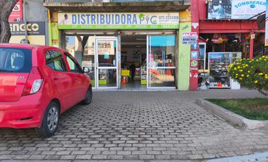 OPORTUNIDAD EN IMPORTANTE ZONA COMERCIAL