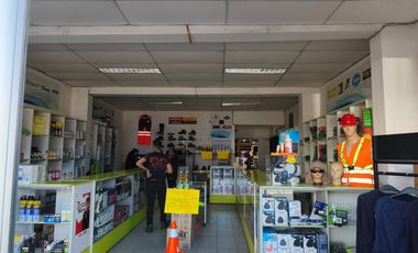 OPORTUNIDAD EN IMPORTANTE ZONA COMERCIAL