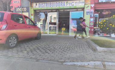 OPORTUNIDAD EN IMPORTANTE ZONA COMERCIAL