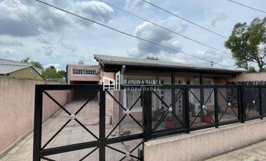 CASA DE 5 AMBIENTES EN ALQUILER - INGENIERO MASCHWITZ