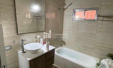 CASA DE 5 AMBIENTES EN ALQUILER - INGENIERO MASCHWITZ