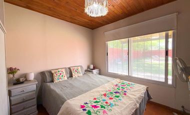 CASA EN VENTA CON PILETA EN AZUL, BUENOS AIRES