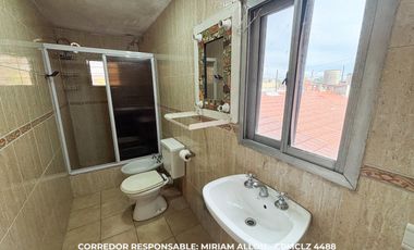Casa 6 ambientes 203 m² en venta con cochera en Wilde