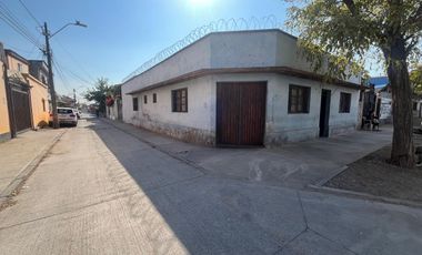 CASA ESQUINA EN SAN MIGUEL  REMODELAR GRAN TERRENO