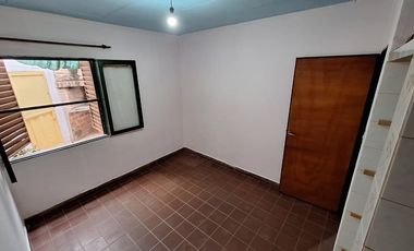 VENTA DPTO PB AVDA EVA PERON - 75mts2 4 AMBIENTES