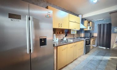 VENTA CASA DUPLEX B° SANTA ANA- PERICO 135M2