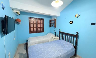 VENTA CASA DUPLEX B° SANTA ANA- PERICO 135M2