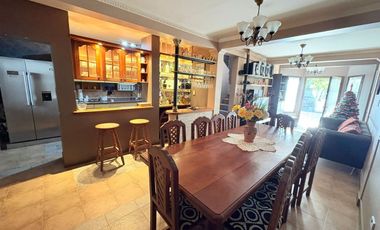 VENTA CASA DUPLEX B° SANTA ANA- PERICO 135M2