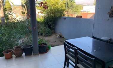 VENTA CASA B° LOS PERALES - 4 AMBIENTES