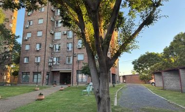 VENTA DEPARTAMENTO 3 DORMITORIOS CON COCHERA.