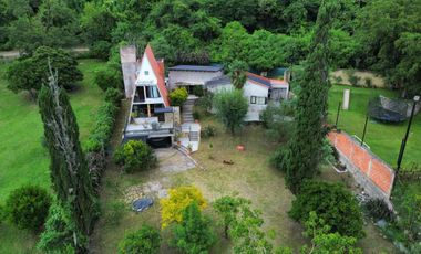 VENTA CASA 3 DORM 1600m2 - B° LOS PERALES
