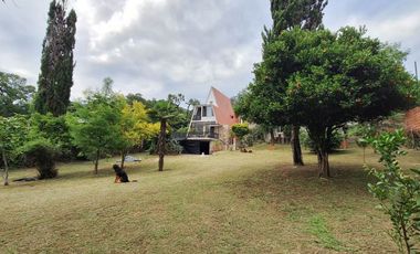 VENTA CASA 3 DORM 1600m2 - B° LOS PERALES