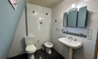 VENTA CASA 3 DORM 1600m2 - B° LOS PERALES