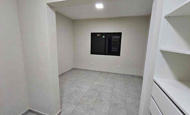CASA EN VENTA EN RECONQUISTA ( 4BV)