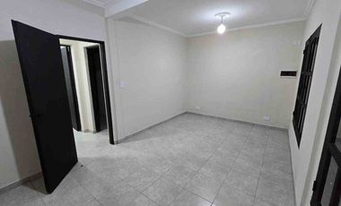 CASA EN VENTA EN RECONQUISTA ( 4BV)