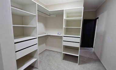 CASA EN VENTA EN RECONQUISTA ( 4BV)
