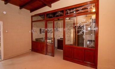 Casa en alquiler Barrio Sarmiento