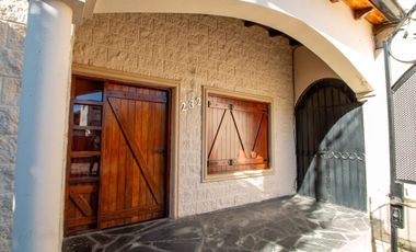 Casa en alquiler Barrio Sarmiento