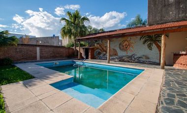 Casa en alquiler Barrio Sarmiento