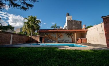 Casa en alquiler Barrio Sarmiento
