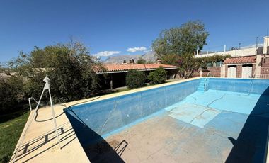 CHALET EN ALQUILER. 3 HABITACIONES, 2 BAÑOS.POCITO