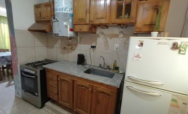 CASA MAS 2 DEPARTAMENTOS. B° PIUQUÉN, RIVADAVIA