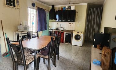 CASA DE 2 HABITACIONES. BARRIO AMISTAD. CHIMBAS