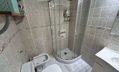DUPLEX 4 AMB EN VENTA EN VILLA ADELINA CON JARDIN